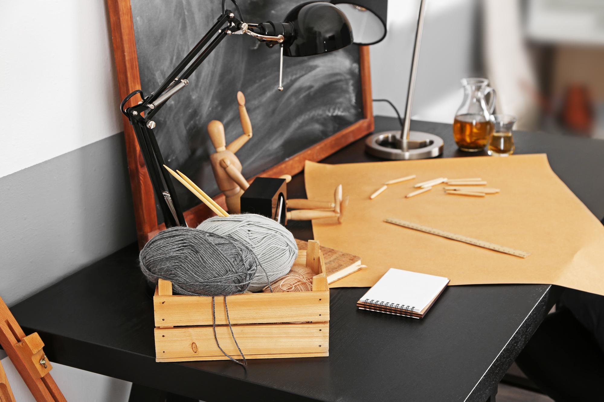Atelier workspace with threads and hoops